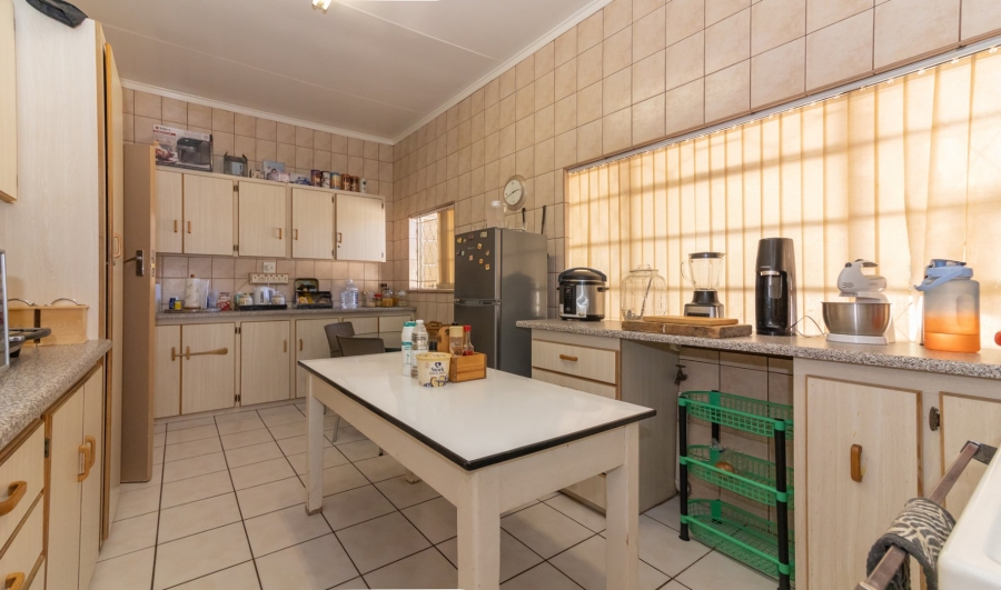 4 Bedroom Property for Sale in Kroonheuwel Free State